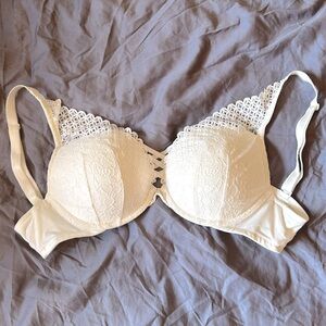 Lacy Push-up Underwire Bra